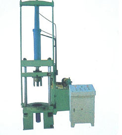 四柱液压机运动缓慢的原因   