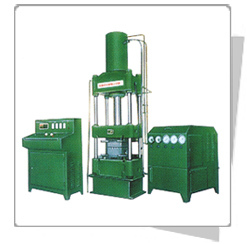 单柱液压机的分体式设计是怎样的 单柱液压机的分体式设计是怎样的